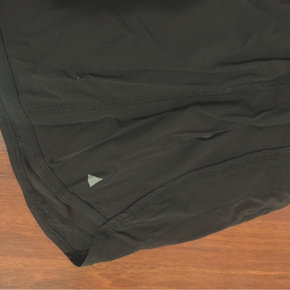 Vitality V1 Breeze Short - Picture 3 of 5